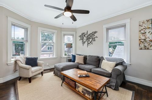 55 Selwyn St, Roxbury-Xing, MA 02131 exterior