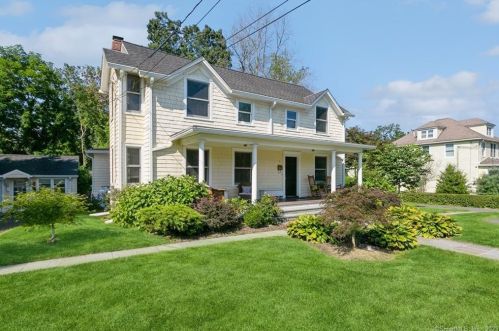 5 Mountain View Ave, Ridgefield, CT 06877 exterior