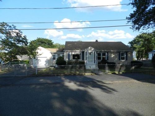 20 Chainey St, Seekonk, MA 02771 exterior