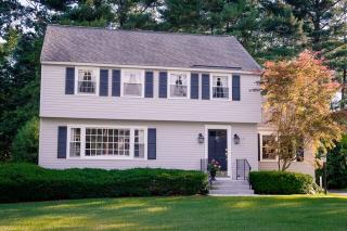 10 Clydesdale Cir, Nashua, NH 03062 exterior