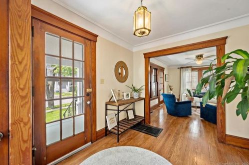 50 Dutton St, Wallingford, CT 06492 exterior
