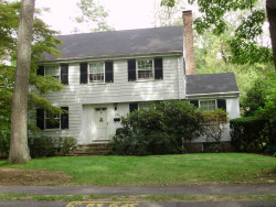 572 Quinobequin Rd, Newton, MA 02468 exterior