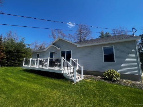 26 American Ave, Ellsworth, ME 04605 exterior