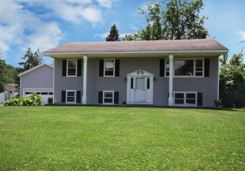 12 Swanage Ct, Middlebury, VT 05753 exterior
