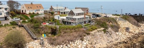 262 Manomet Point Rd, Plymouth, MA 02360 exterior