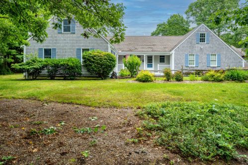 4 Leaf Ln, Eastham, MA 02642 exterior