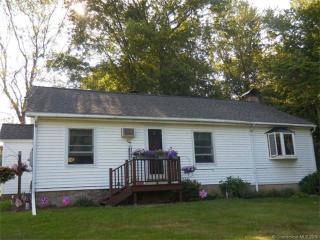 85 School St, Middlefield, CT 06455 exterior