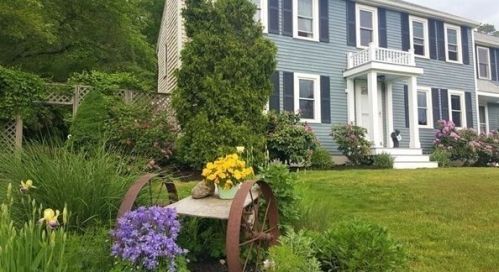 55 Thoreau Rd, Plymouth, MA 02360 exterior