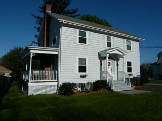 92 Main Rd, Middletown, RI 02842 exterior