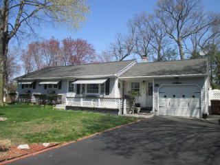 6 Ernest St, Enfield, CT 06082 exterior