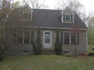 19 Woodcrest Dr, Ossipee, NH 03864 exterior