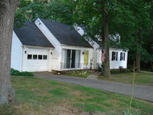 19 Bonnie Rd, Weymouth, MA 02190 exterior