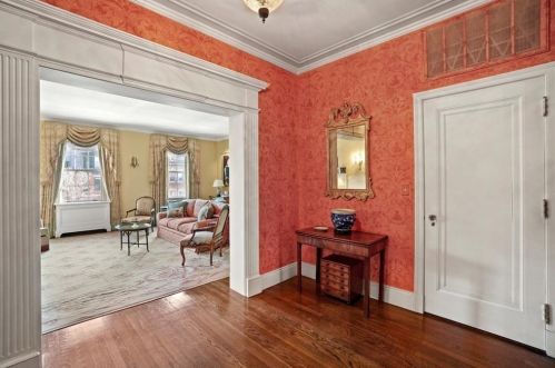 388 Beacon St, Roxbury Xing, MA 02467 exterior