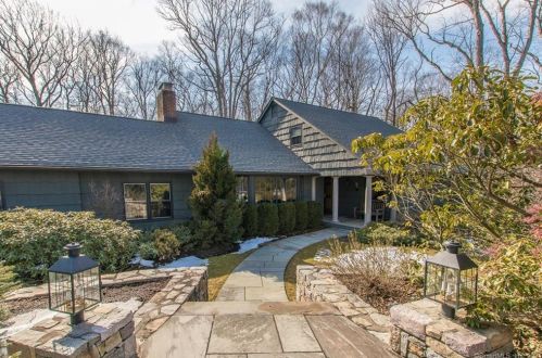 9 Glen Hill Ln, Wilton, CT 06897 exterior