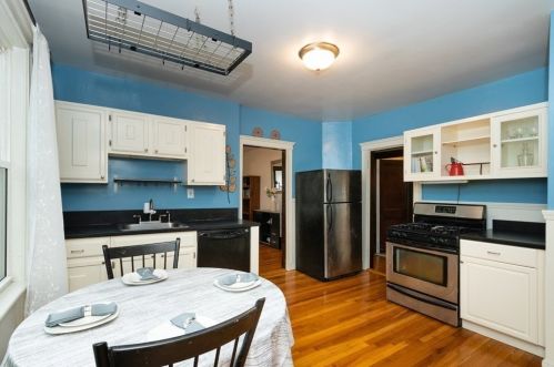217 Florence St, Roxbury-Xing, MA 02131 exterior