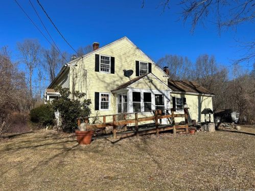82 Roper Rd, Moosup, CT 06354 exterior