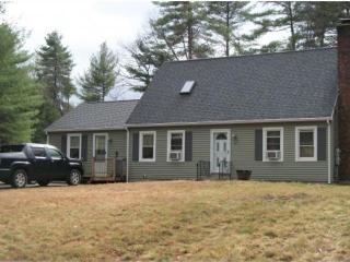 7 Patricia Dr, Hudson, NH 03051 exterior