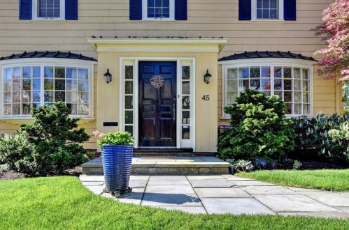 45 Eames St, Providence, RI 02906 exterior