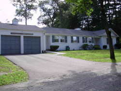 20 Fox Ln, Newton, MA 02459 exterior