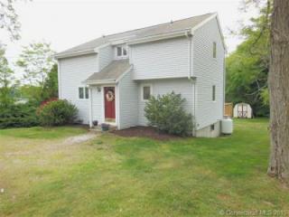 29 Pawcatuck Ave, Pawcatuck, CT 06379 exterior