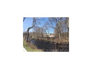 15 River St, Plainfield, CT 06374 exterior