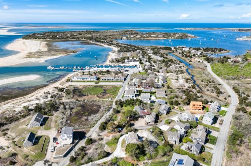 32 Little Beach Rd, Chatham, MA 02633 exterior