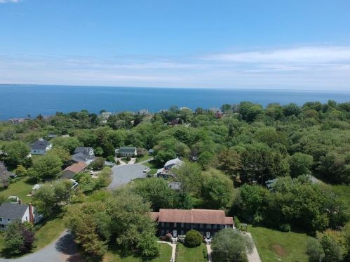 38 Noble St, Narragansett, RI 02882 exterior