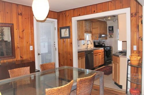 7 Pleasant St, Bethel, CT 06801 exterior