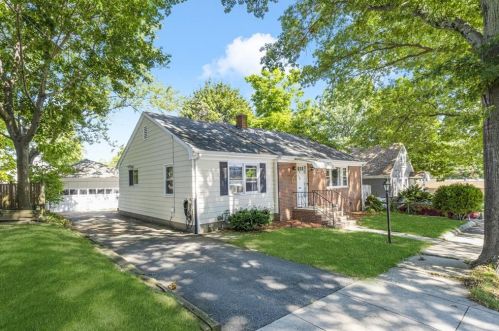 25 Kentland Ave, Providence, RI 02904 exterior