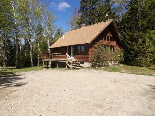880 Castine Rd, Castine, ME 04421 exterior
