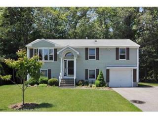 7 Leigh Ln, East Providence, RI 02915 exterior