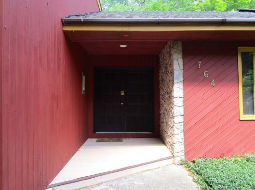 764 Haddam Quarter Rd, Durham, CT 06422 exterior