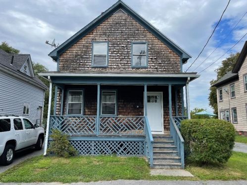 17 Weir Ave, Taunton, MA 02780 exterior