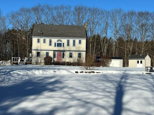 4 Stone Ridge Dr, Waterville, ME 04901 exterior