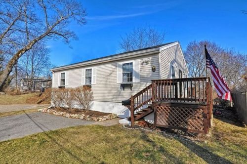 31 Raleigh Rd, Weymouth, MA 02189 exterior