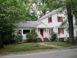 360 Quinobequin Rd, Newton, MA 02468 exterior