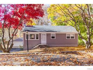 15 Lakeside Drive Ext, Ridgefield, CT 06877 exterior