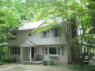 89 Blue Ridge Rd, Ridgefield, CT 06877 exterior