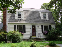 33 Crehore Dr, Newton, MA 02462 exterior