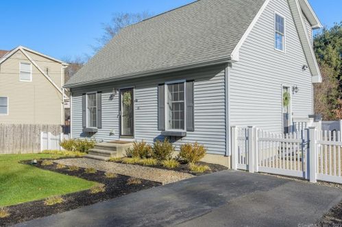 46 Pond Rd, Windsor, CT 06095 exterior