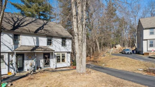 23 Landmark Ln, Goffstown, NH 03045 exterior