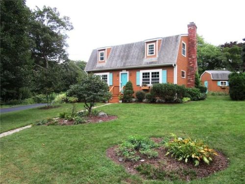 18 Sunview St, Lincoln, RI 02865 exterior