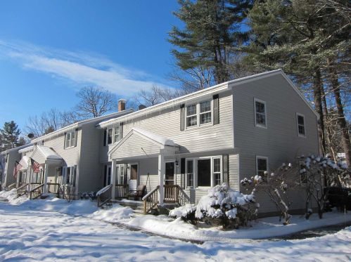 116 Sandstone Cir, Londonderry, NH 03053 exterior