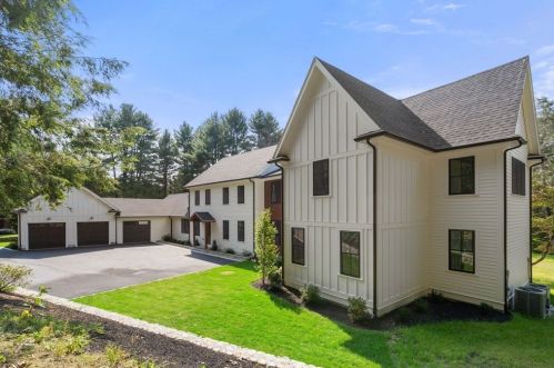 40 Myles Standish Rd, Weston, MA 02493 exterior