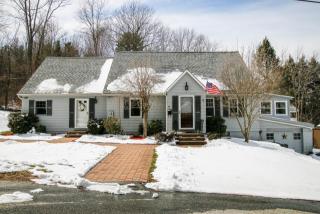 49 Lake St, Spencer, MA 01562 exterior