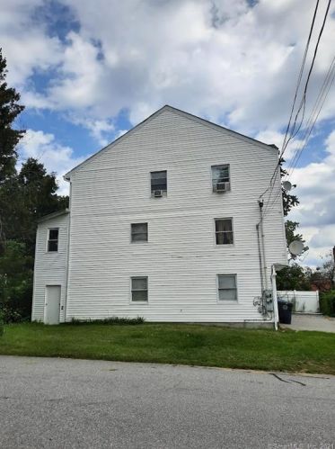153 French St, Torrington, CT 06790 exterior
