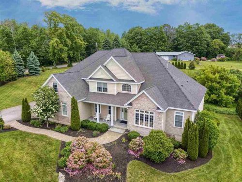 2 Pine Tree Dr, Methuen, MA 01844 exterior