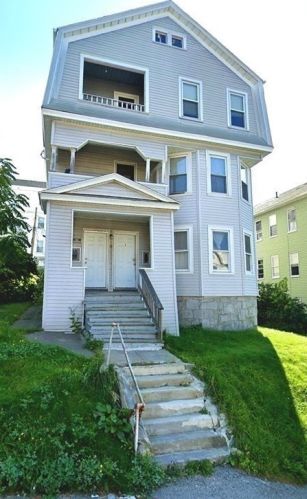 29 Euclid Ave, Worcester, MA 01610 exterior
