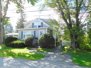 91 Pettingill St, Lewiston, ME 04240 exterior