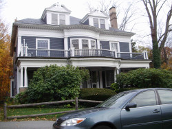 106 Sumner St, Newton, MA 02459 exterior